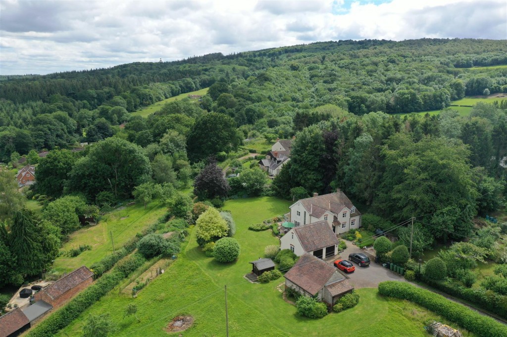 Cliffords Mesne, Newent, 4 bedroom, Cottage Detached