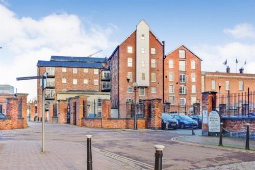 Arrange a viewing for Pridays Mill, Gloucester Docks