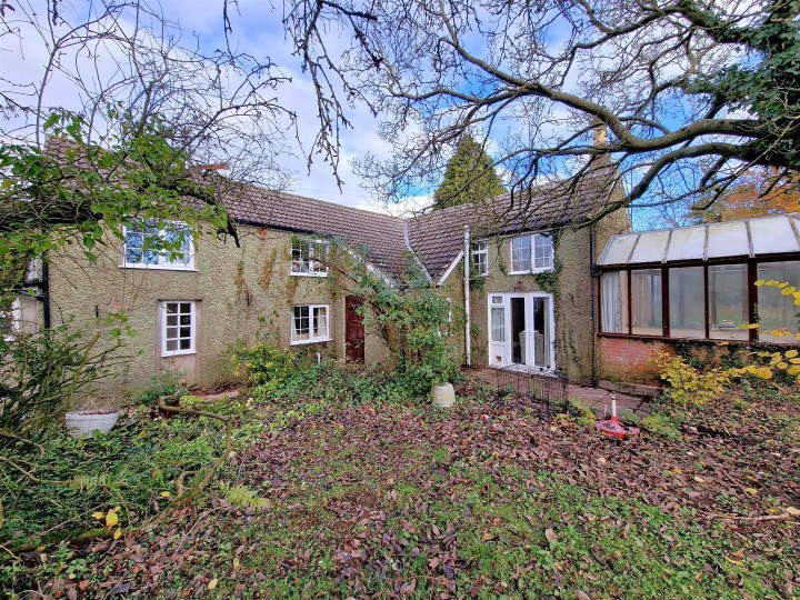 225 Properties for sale using that criteria Naylor Powell Estate Agents