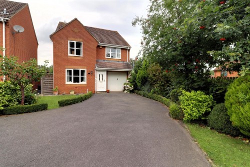 Arrange a viewing for Willow Close, Dursley