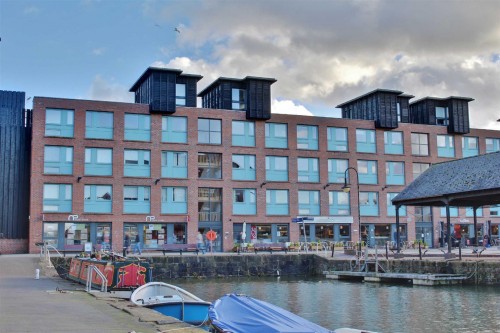Arrange a viewing for Barge Arm East, Gloucester Docks