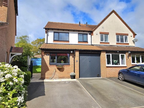 Arrange a viewing for Blenheim Drive, Newent