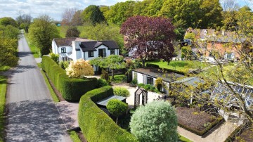 image of Hook Cottage, Hooks Lane