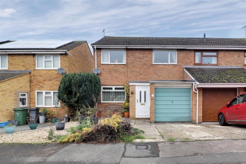 Arrange a viewing for Brisbane, Stonehouse