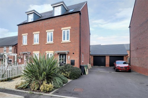 Arrange a viewing for Gilbert Young Close, Great Oldbury, Stonehouse