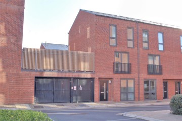 image of 68, Friars Orchard