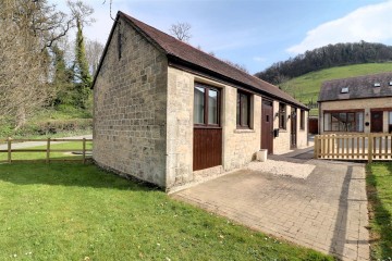 image of 1 Hill Farm Barns, Frocester Hill
