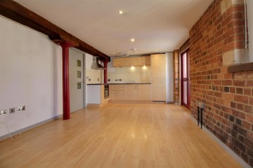 image of 10, Biddle & Shipton