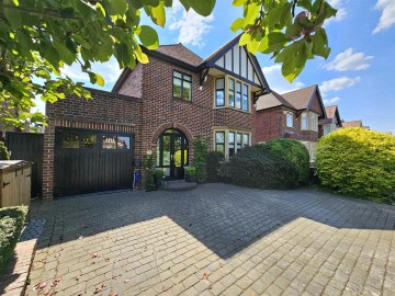 image of 112, Estcourt Road