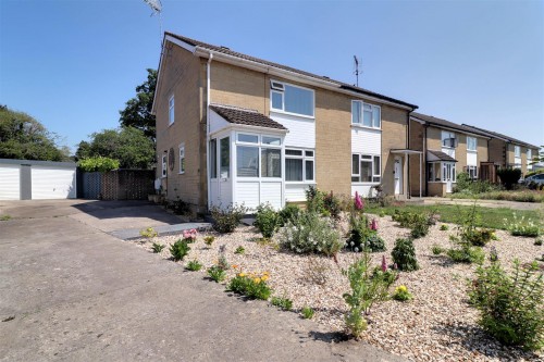 Arrange a viewing for Meadow Road, Stonehouse