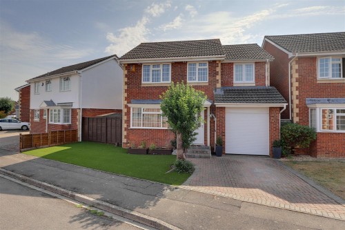 Arrange a viewing for Fosse Close, Abbeymead, Gloucester