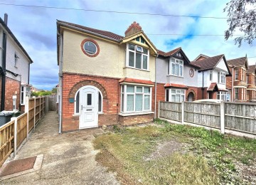 image of 33, Tuffley Avenue