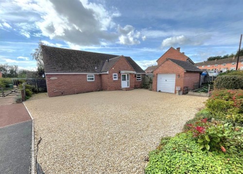 Arrange a viewing for Glebe Road, Newent