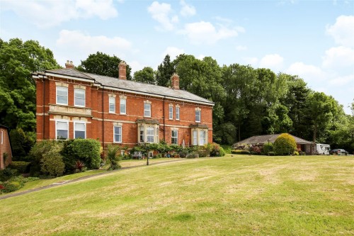 Arrange a viewing for Oakbank House, Tuffley