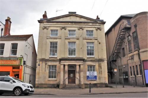 Arrange a viewing for Eastgate Street, Gloucester, GL1