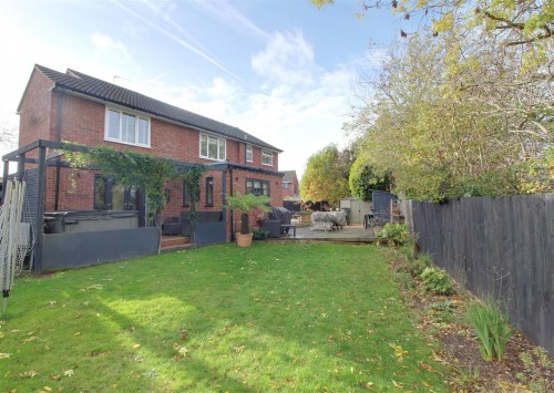 Arrange a viewing for Glebe Close, Newent
