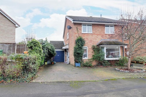 Arrange a viewing for Rosedale Avenue, Stonehouse