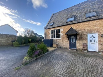 image of 1 Picklenash Court, Bradfords Lane